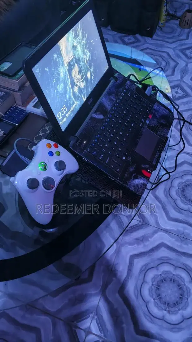 Laptop Stone 8GB Intel Celeron HDD 128GB · Photo 1