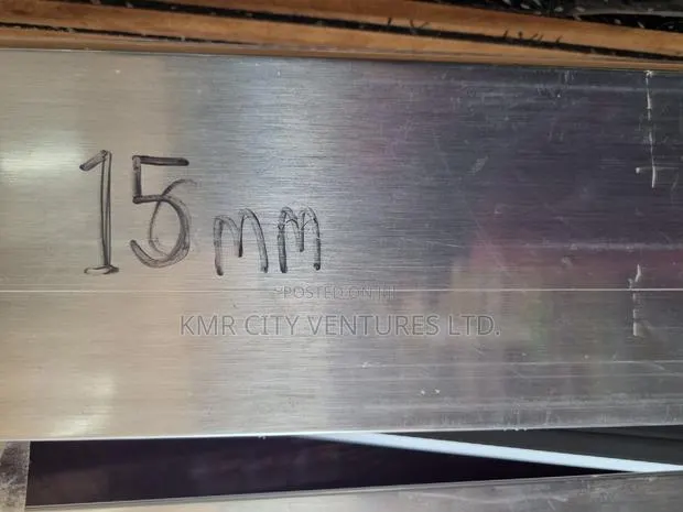 Kick Board / Skirting · Photo 1
