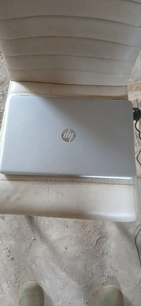 Laptop HP Pavilion 15 8GB Intel Core i5 HDD 1T · Photo 1