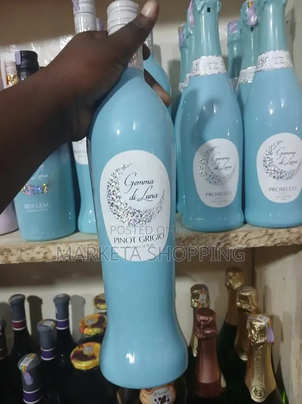 Pinot Grigio Wine 750ml · Photo 1