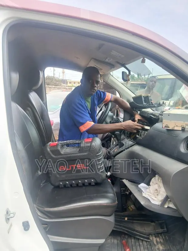 Professional Car AC Diagnostics and Repairs · Photo 1