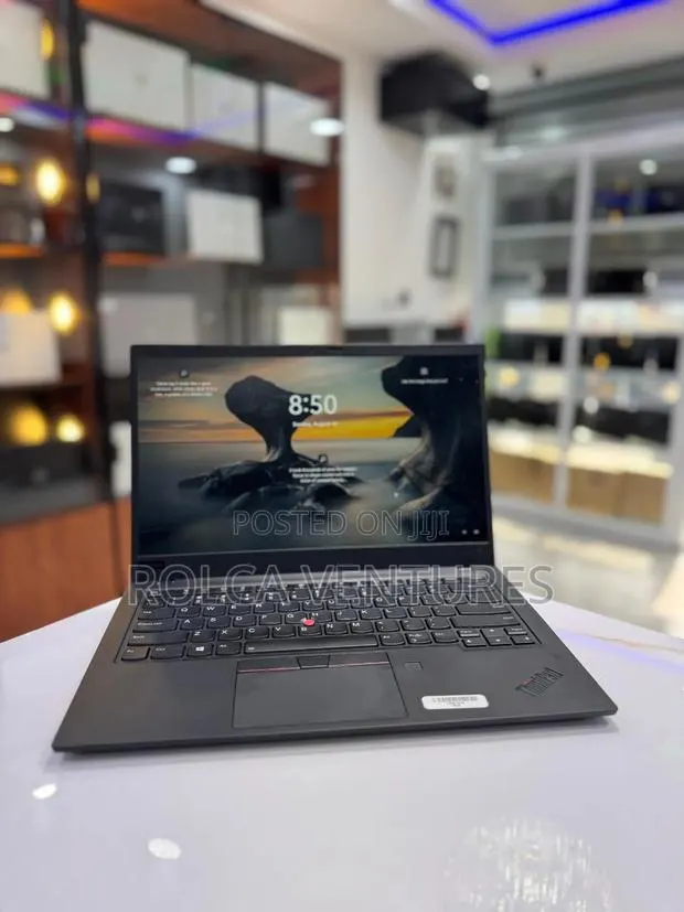 Laptop Lenovo ThinkPad X1 Carbon 8GB Intel Core i5 SSD 256GB · Photo 1