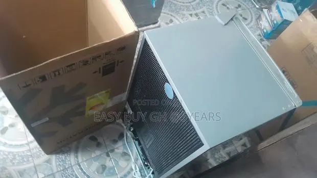 Portable Sigma 93l Fridge With Energy Saving Compressor · Photo 1