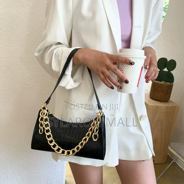 Crocodile Embossed Baguette Bag · Photo 1