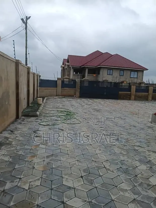 2bdrm Apartment in Oyibi Benarpat, Pentecost for rent · Photo 1