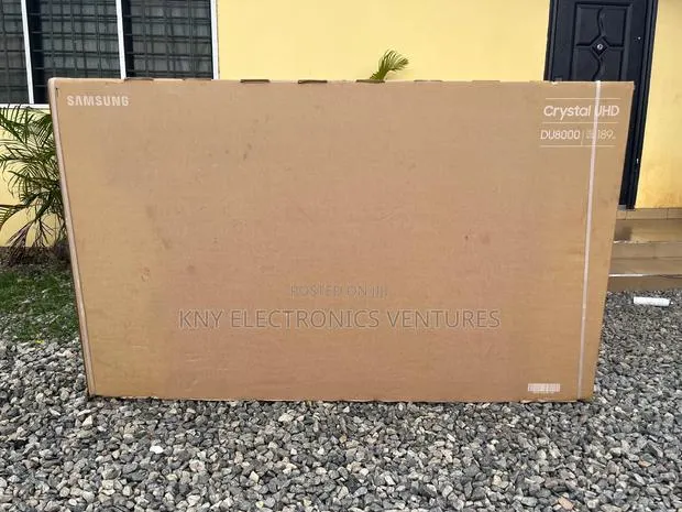 Samsung Du8000 75” · Photo 1