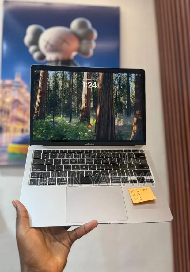Laptop Apple MacBook Air 2020 M1 16GB Apple M1 SSD 512GB · Photo 1