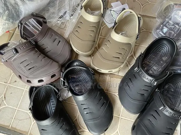 Original Crocs Leather Top · Photo 1
