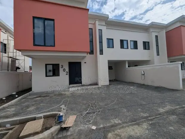 3bdrm Townhouse/Terrace in Achimota for sale · Photo 1