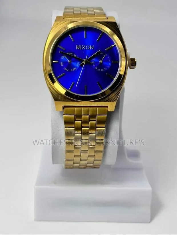 Nixon Chronograph Watch · Photo 1