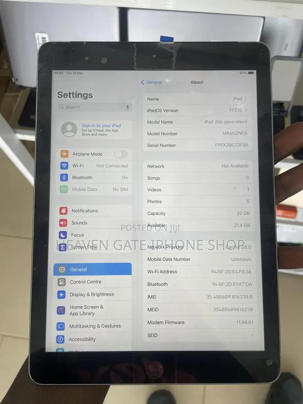 Apple iPad 9.7 32 GB Silver · Photo 1