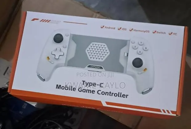 Q101 Wireless Game Controller · Photo 1
