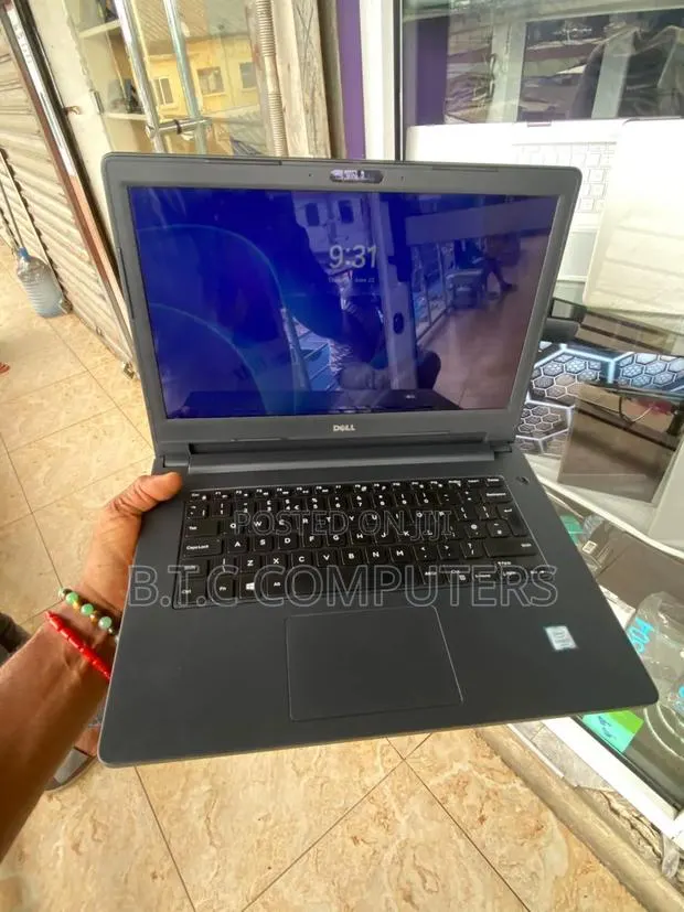 Laptop Dell Latitude 14 3470 12GB Intel Core i5 HDD+SSD 500GB · Photo 1