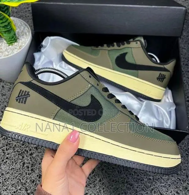 Nike Air Force 1 Undefeated Military Green Sneakers · Photo 1