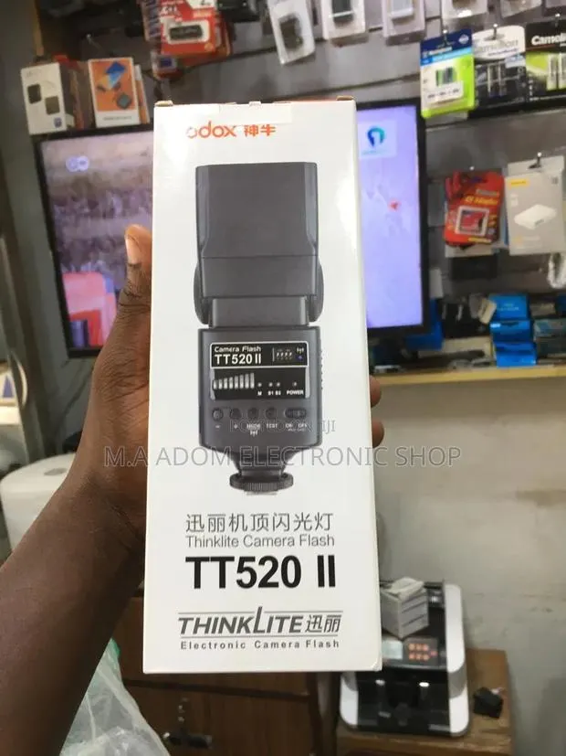 Godox TT520 II: Your Photography's Secret Weapon · Photo 1