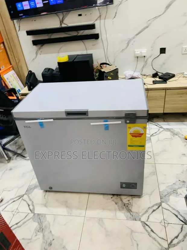 Best Buy for Less Chest Freezer TCL 200lts · Photo 1