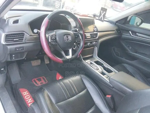 Honda Accord 2018 White
