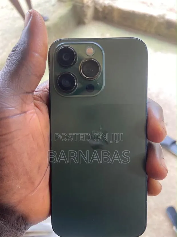 Apple iPhone 13 Pro 128 GB Gray · Photo 1