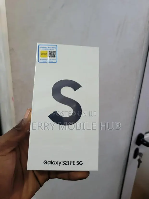 New Samsung Galaxy S21 FE 5G 128 GB Blue · Photo 1