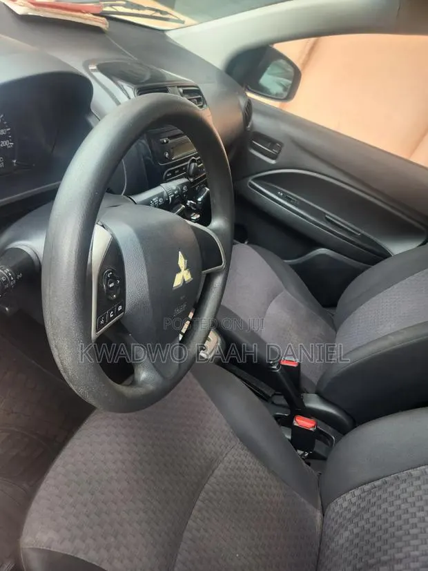 Mitsubishi Mirage ES 2017 Pearl · Photo 1