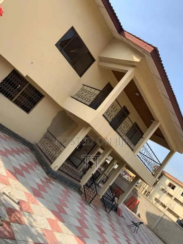 3bdrm House in Spintex Baatsona for rent · Photo 1