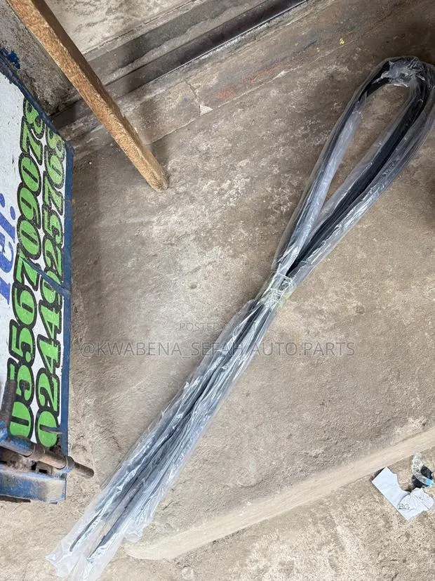 Original Top Gutter Available for All Honda Cars · Photo 1