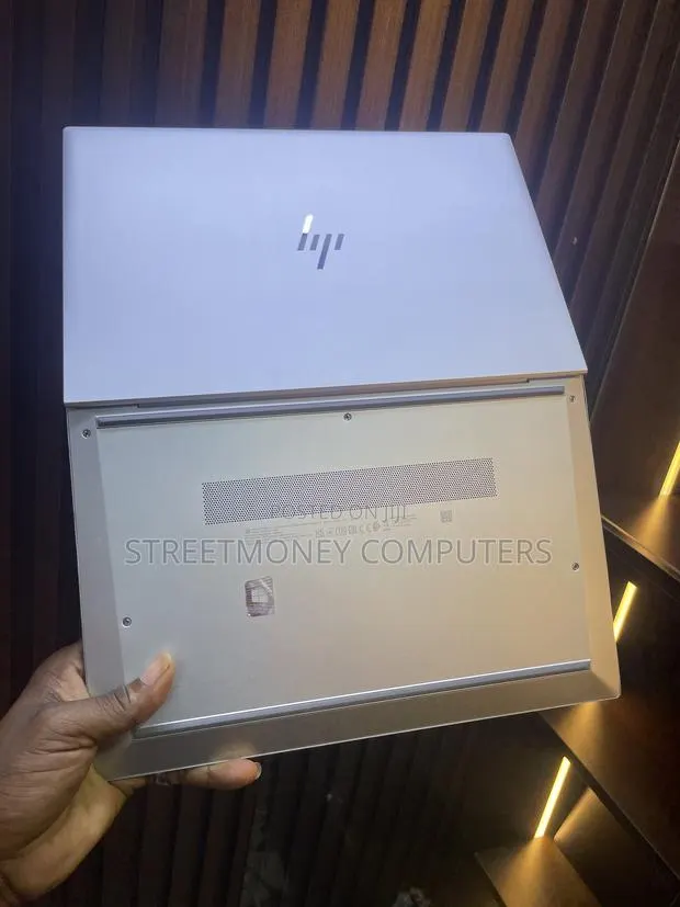 Laptop HP EliteBook 840 G8 8GB Intel Core i5 SSD 256GB · Photo 1