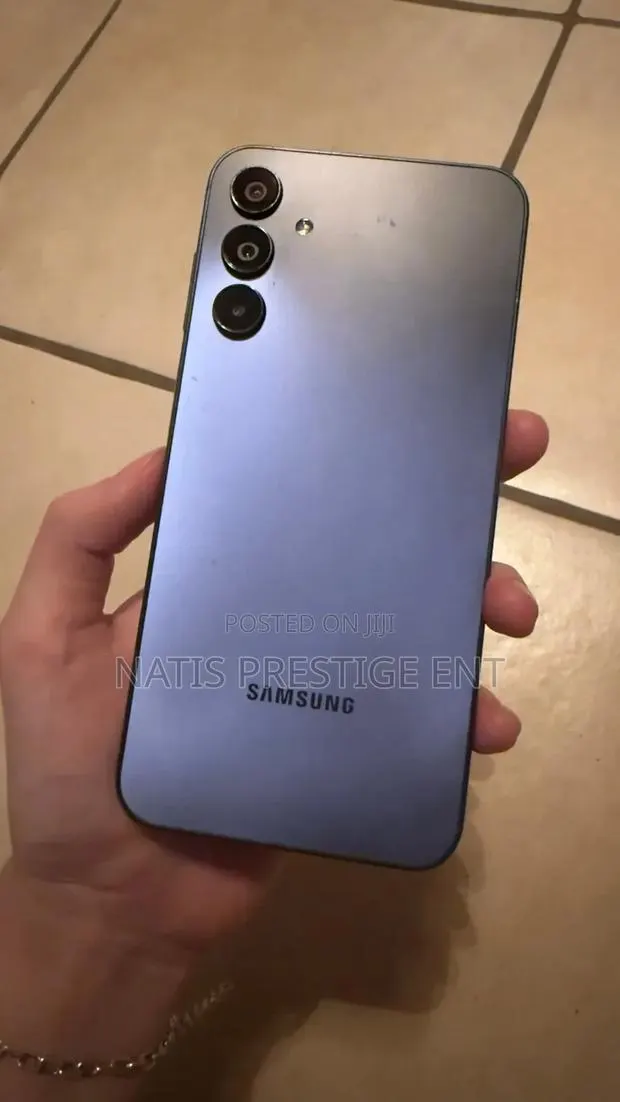 Samsung Galaxy A15 256 GB Purple · Photo 1