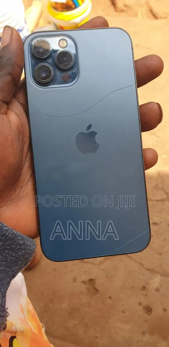 Apple iPhone 12 Pro Max 128 GB Blue · Photo 1