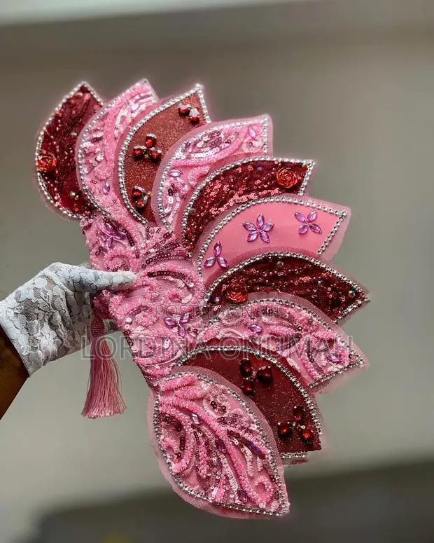 Bridal Fan · Photo 4