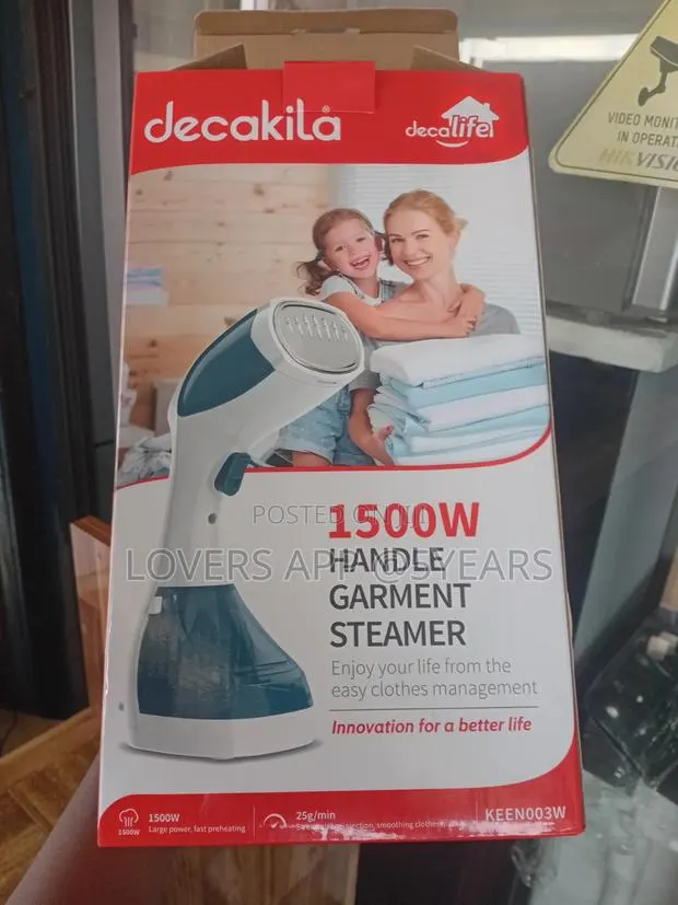 Mini Travel Garment Steamer – Stay Stylish Anywhere · Photo 1