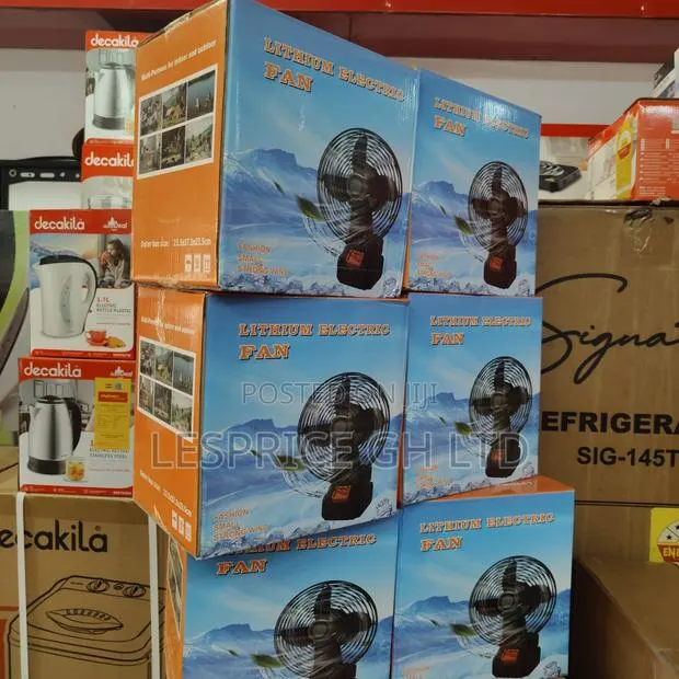 Great Performance Yet Affordable Mini Rechargeable Fan · Photo 1
