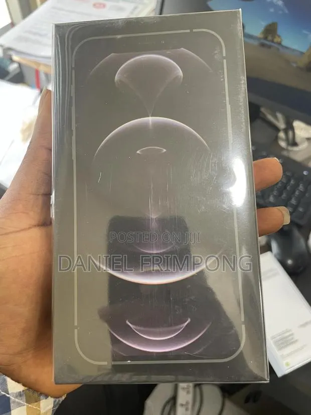 New Apple iPhone 12 Pro 128 GB · Photo 1