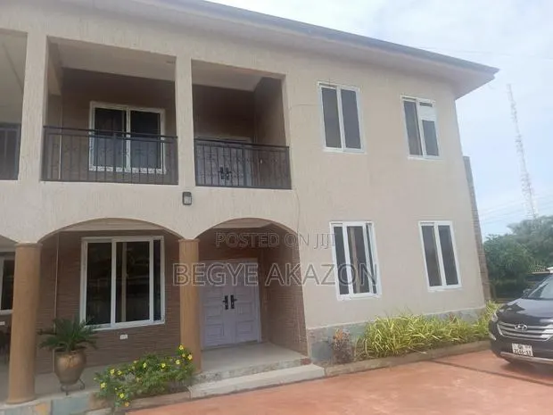 Furnished 8bdrm House in Begye, Tseaddo for rent · Photo 1