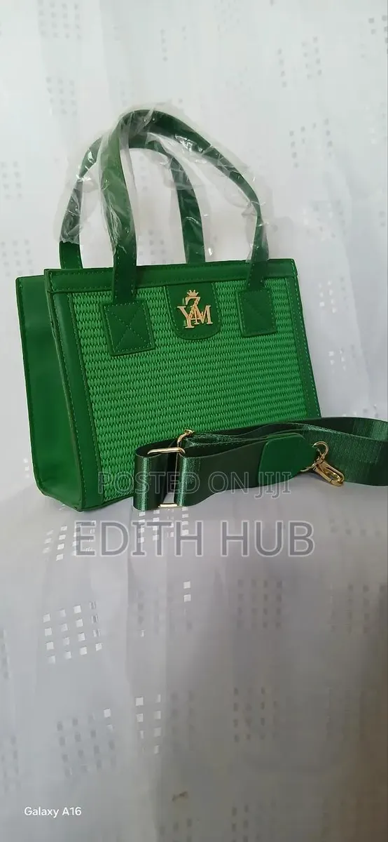 Ladies Bags · Photo 1