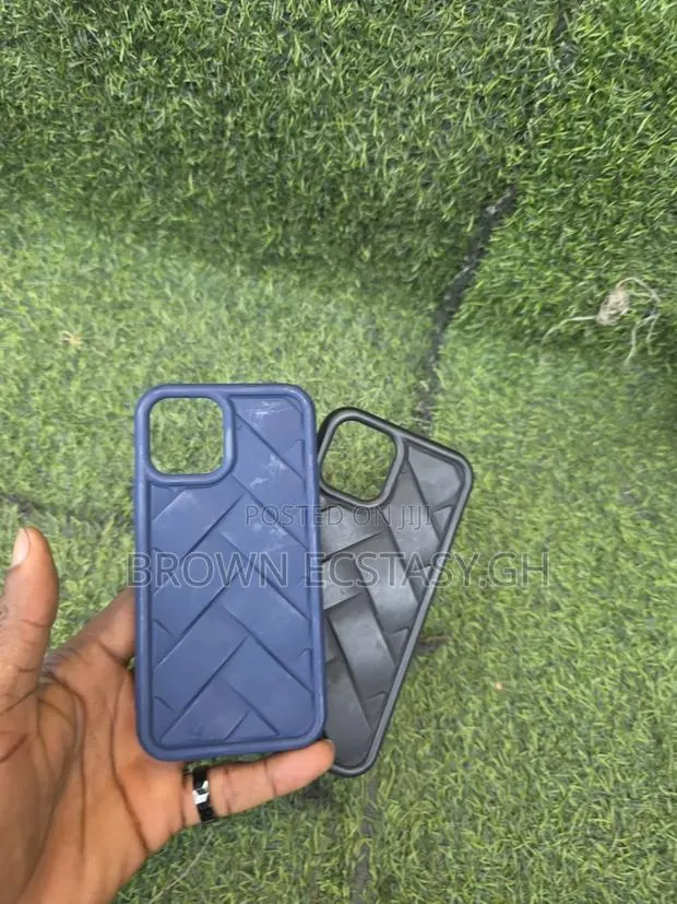 Original Home Used iPhone 12/12 Pro Life Proof Case · Photo 1