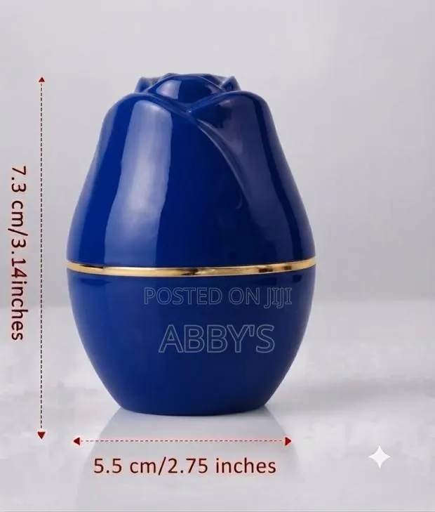 Elegant Royal Blue LED Ring Box · Photo 1