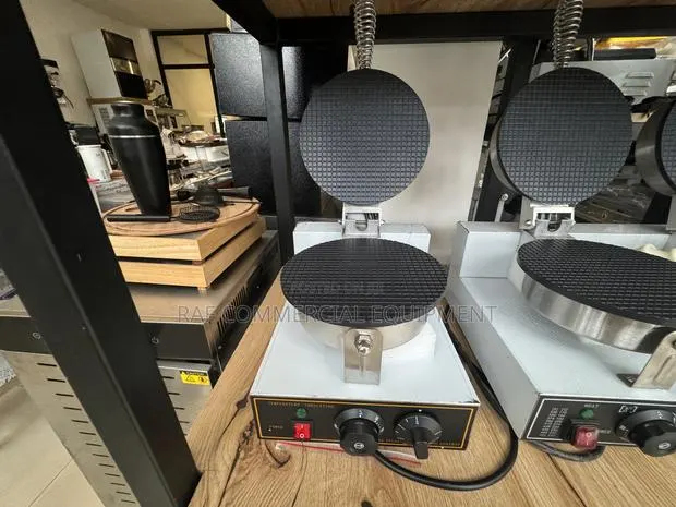 Single Cone Waffle Machine · Photo 1