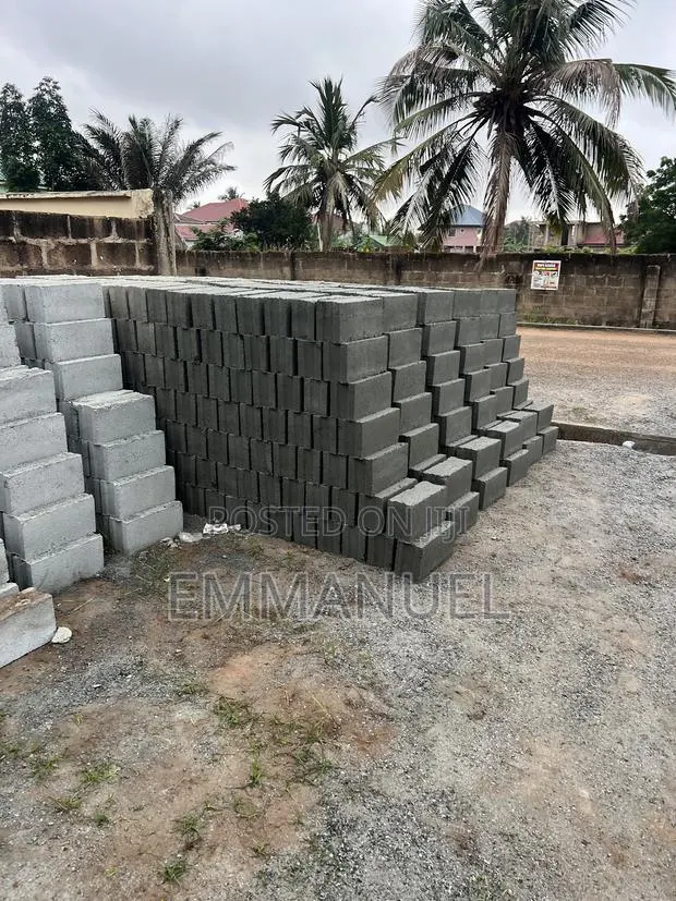 6” Building Blocks for Sale – Quality Strong · Photo 1