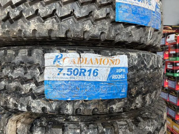 7.50r16 Tyre · Photo 1