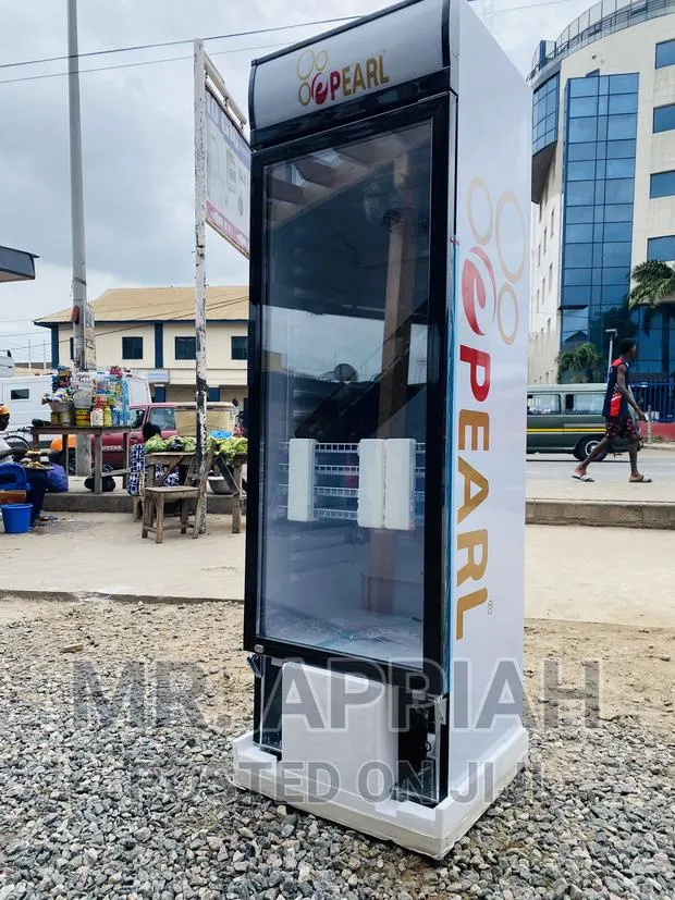Energy and Cost Saving Pearl Display Refrigerator;White) · Photo 1