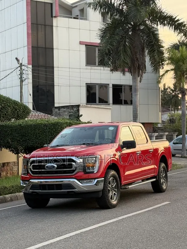Ford F-150 XLT 2022 Red