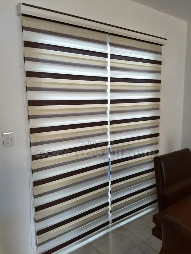Utterly Window Curtain Blinds · Photo 1