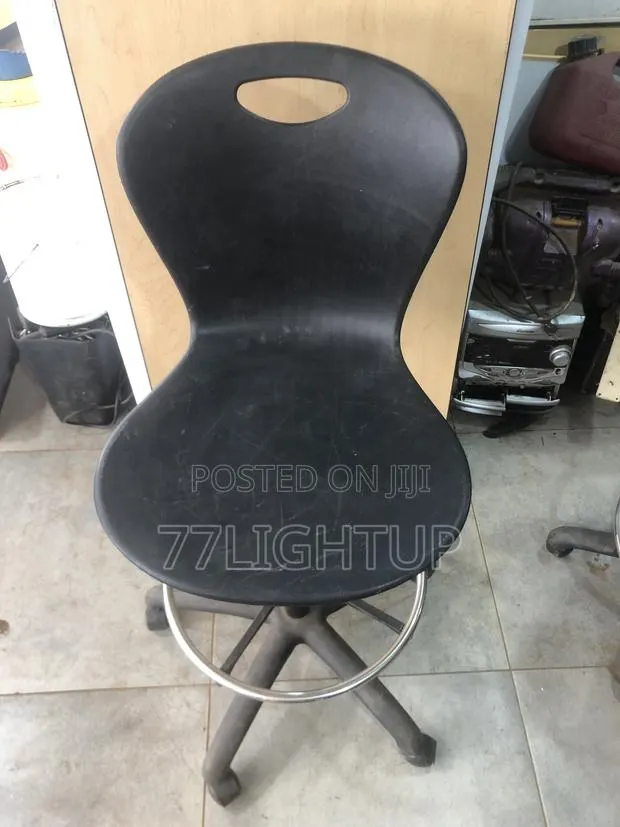 Black Chair · Photo 1