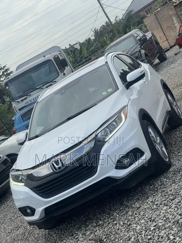 Honda HR-V 2020 White · Photo 1