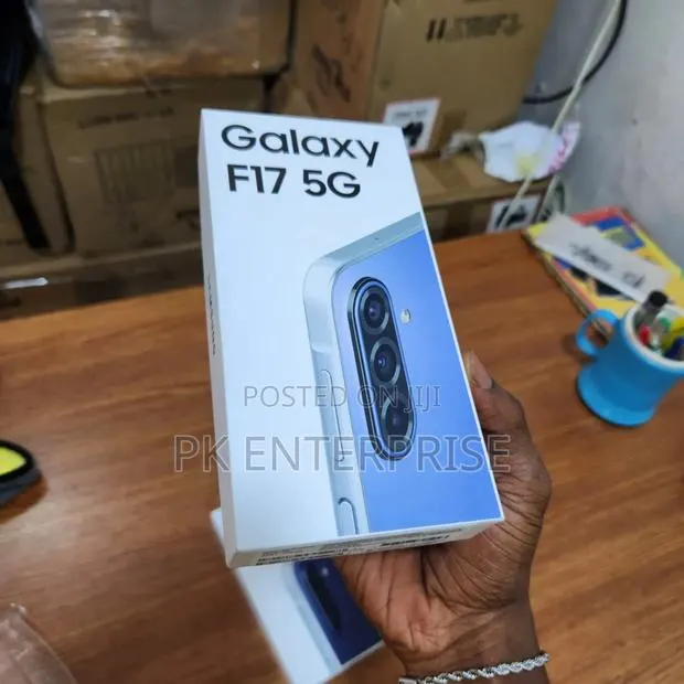 New Samsung Galaxy F17 5G 128 GB · Photo 1