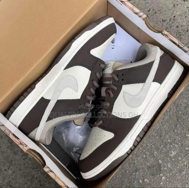 Nike Low Dunk Brown and White · Photo 1