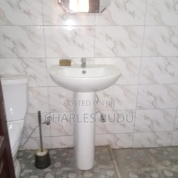 1bdrm Apartment in Estate, Dansoman for rent · Photo 1