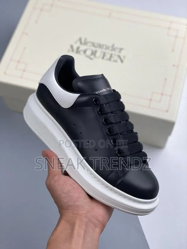 Alexander McQueen Og Leather Black White · Photo 1