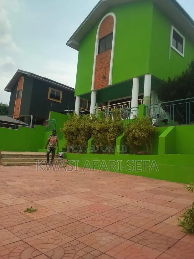 3bdrm Townhouse / Terrace in Ashongman Estates, Police Station for rent · Photo 1